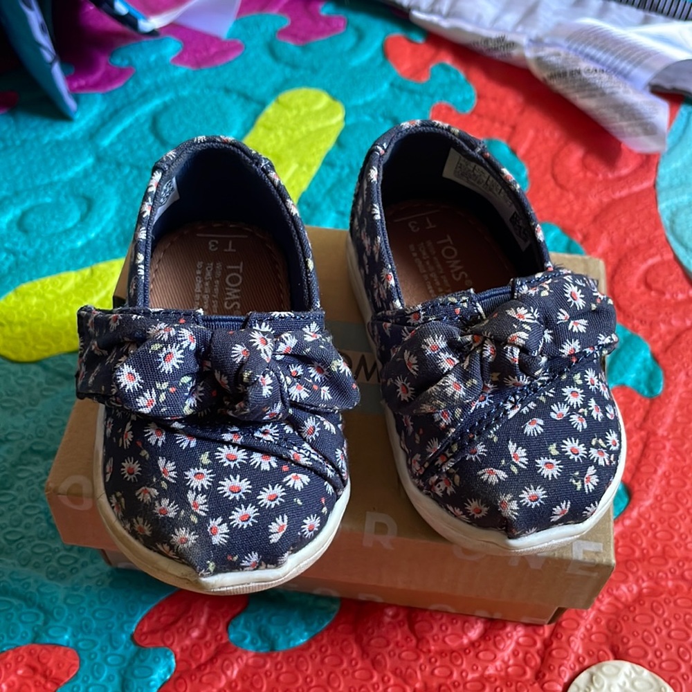 Baby toms
